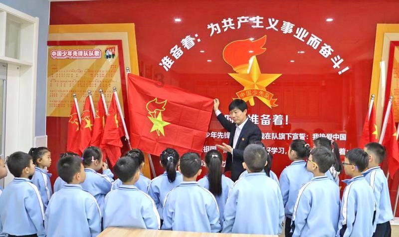 升空的愤怒奶奶